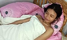 Filipina dobi obrazno jebanje in prekrito s spermo