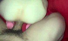Un grosso cazzo nero penetra il culo stretto di un brasiliano di 18 anni